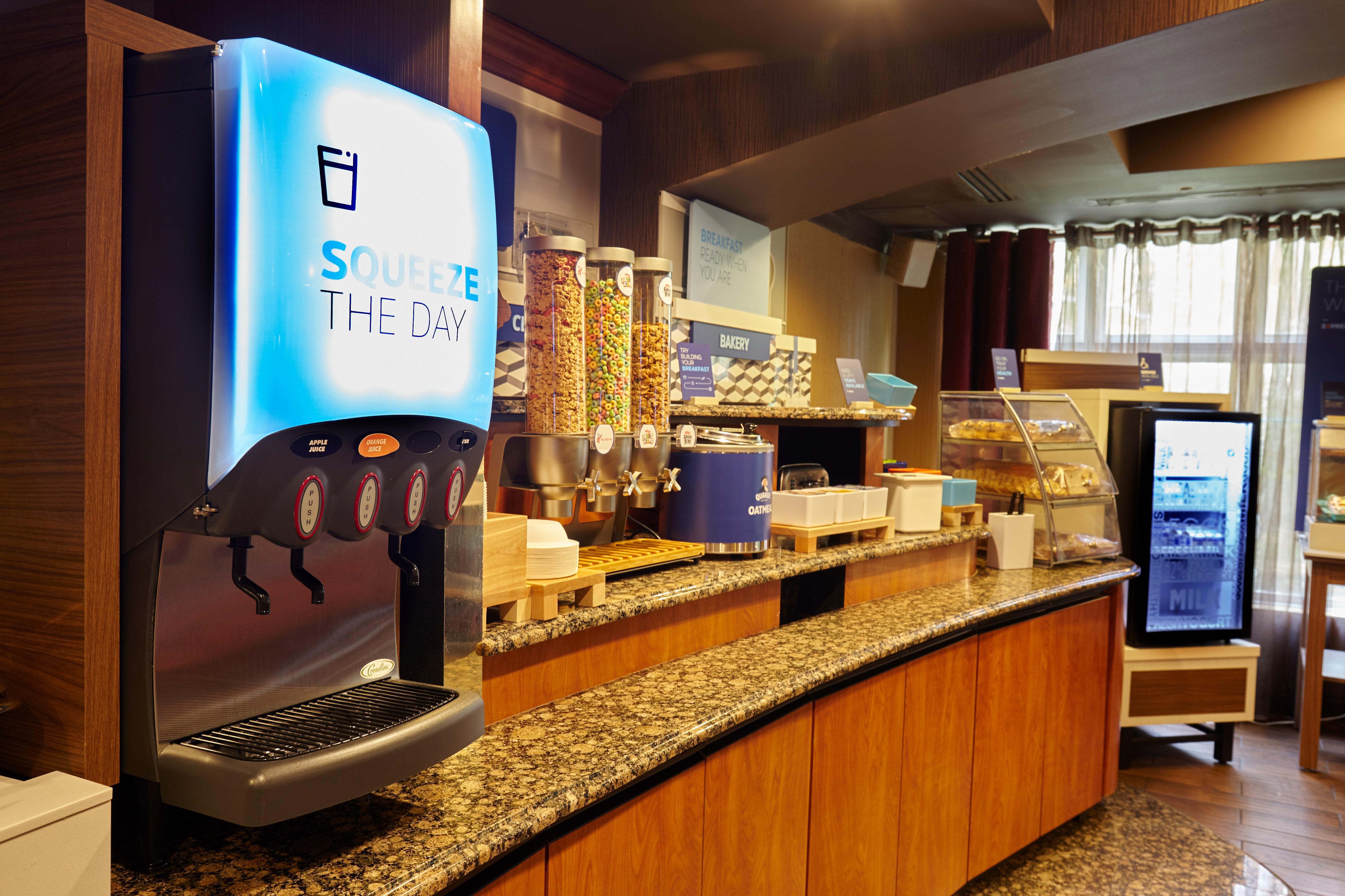 Holiday Inn Express Hotel & Suites Vineland Millville By Ihg Exteriör bild