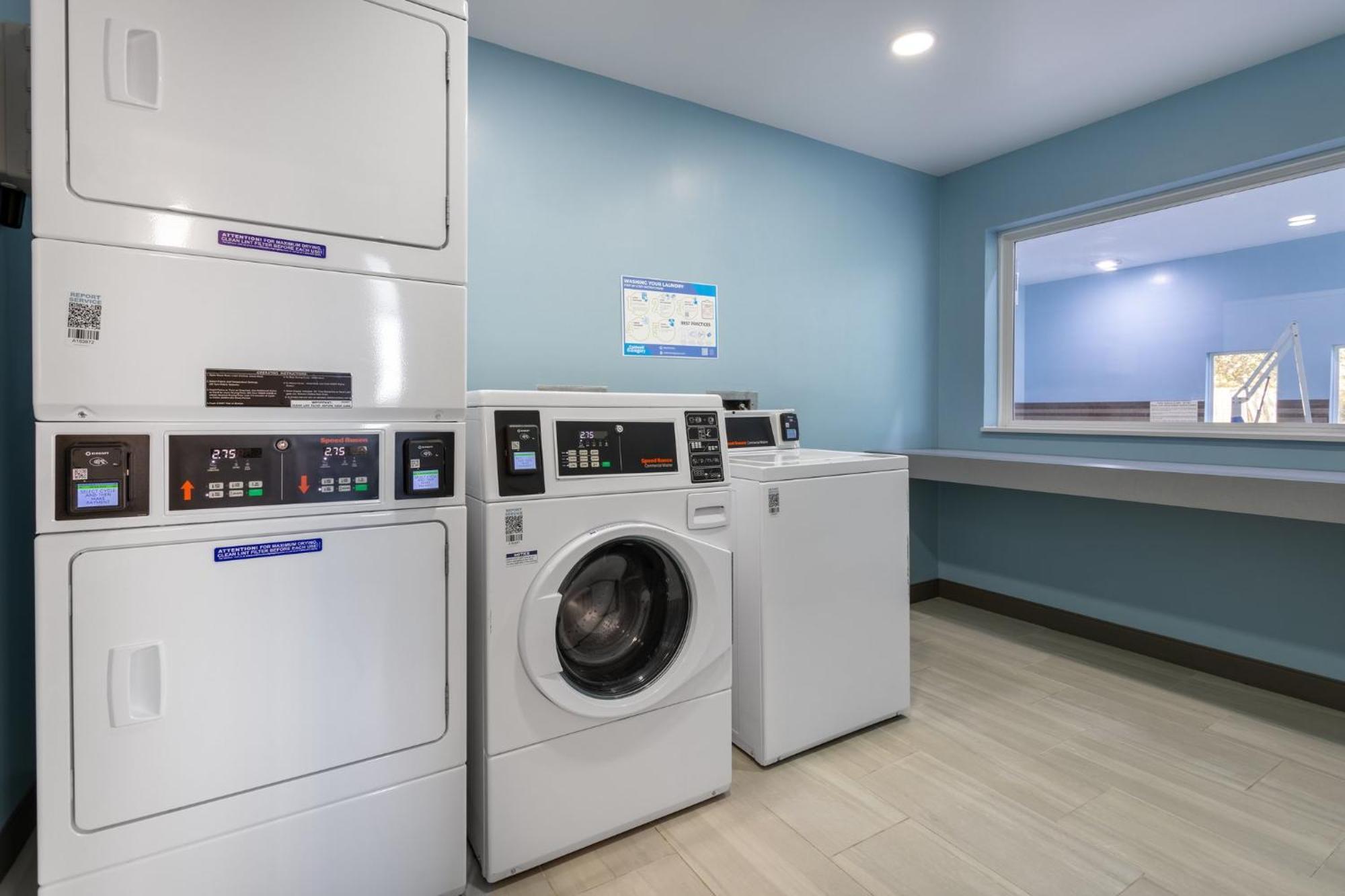 Holiday Inn Express Hotel & Suites Vineland Millville By Ihg Exteriör bild