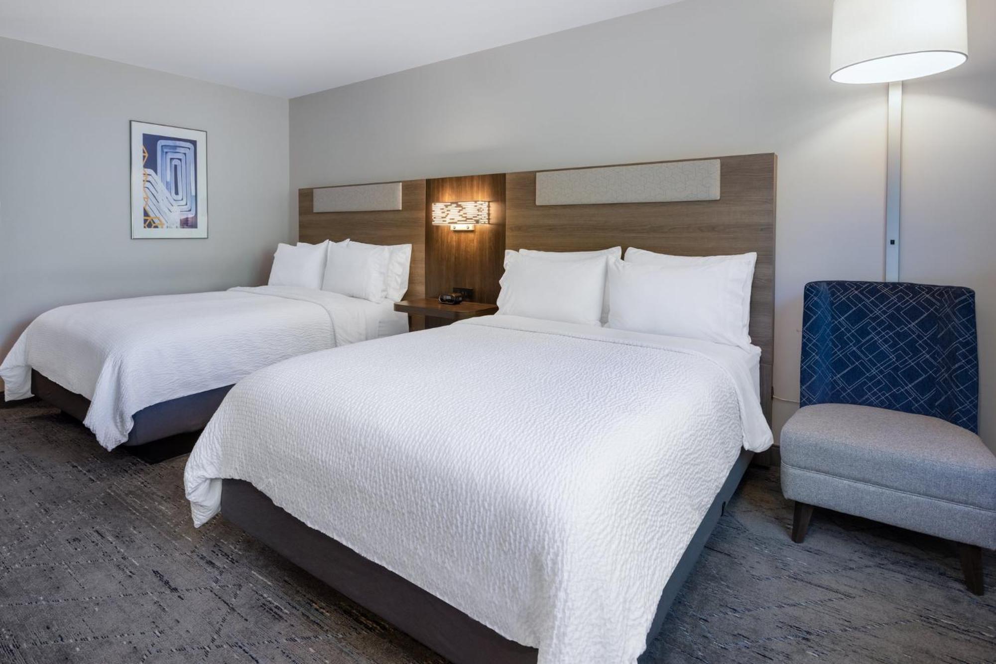 Holiday Inn Express Hotel & Suites Vineland Millville By Ihg Exteriör bild