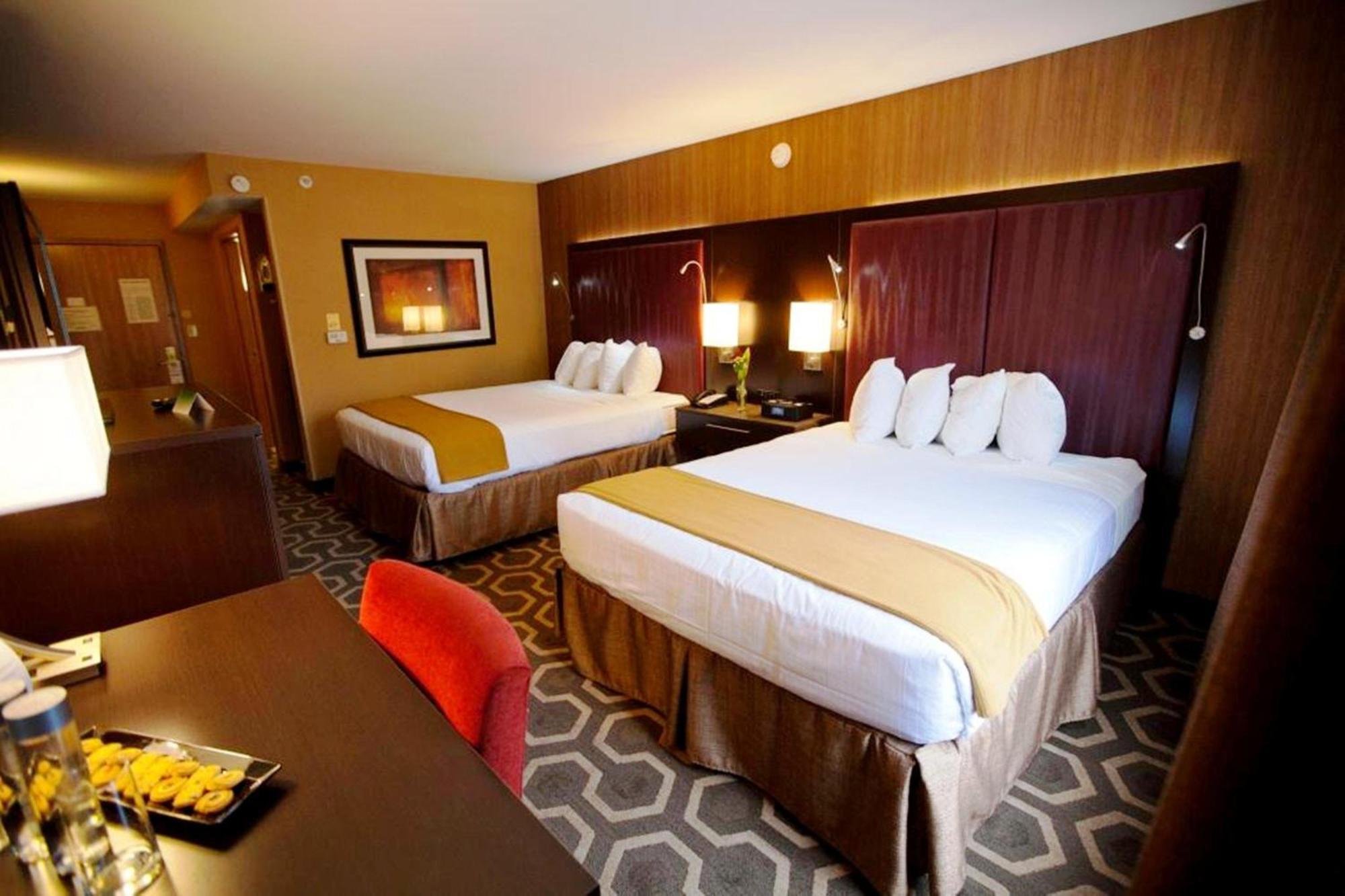 Holiday Inn Express Hotel & Suites Vineland Millville By Ihg Exteriör bild